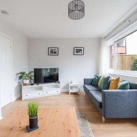 Willa Charming 3-Bed House In Newcastle Upon Tyne Zewnętrze zdjęcie