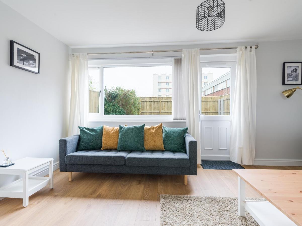 Willa Charming 3-Bed House In Newcastle Upon Tyne Zewnętrze zdjęcie